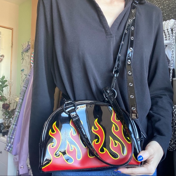 ✨SOLD✨ black purse with flames 🔥 - Picture 3 of 6